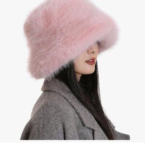 Oversized Faux Fur Pink Bucket Hat